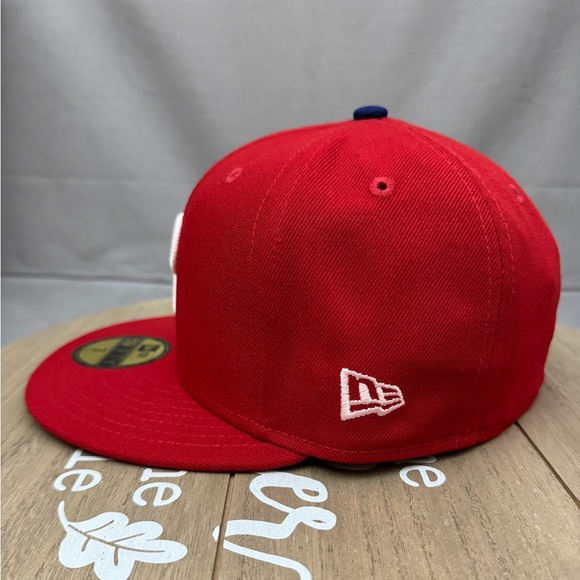 New Era 59Fifty Philadelphia Phillies World Series 2022 Fitted Hat Red Men’s 7 - Picture 4 of 6